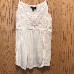 White lace/embroidered tank top